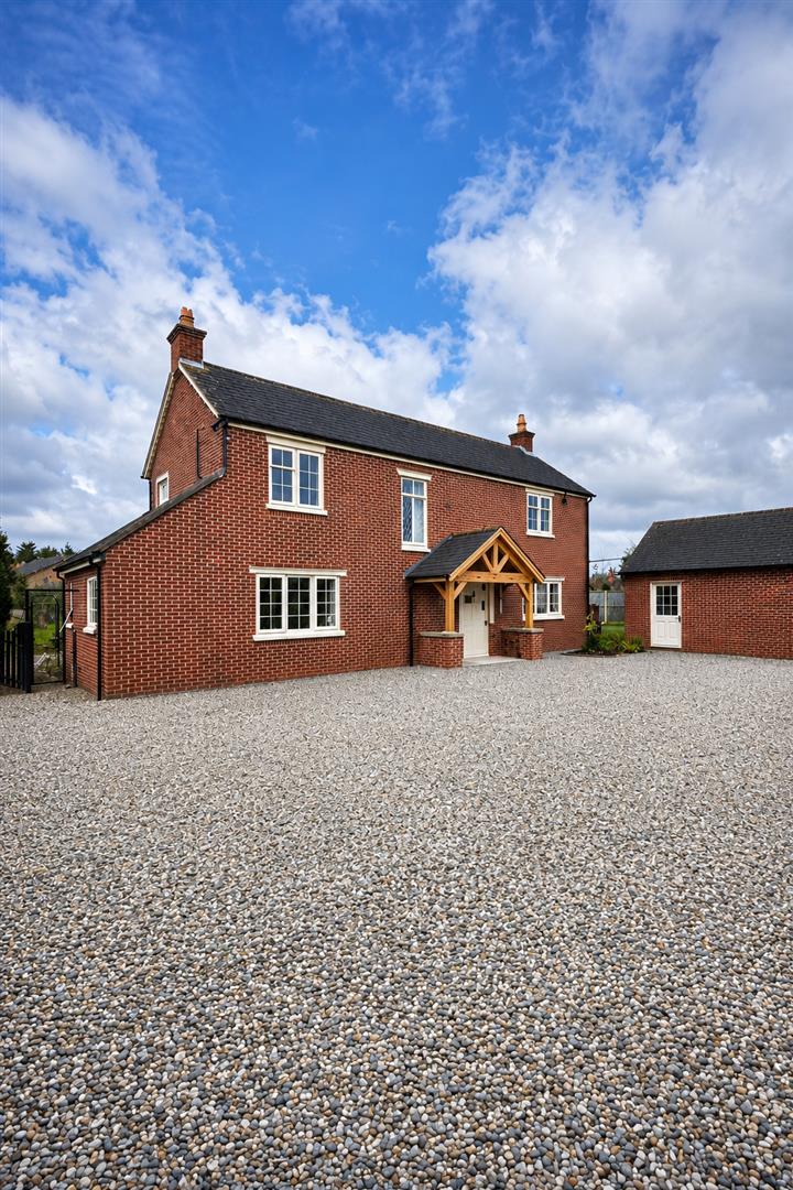 The Beeches Shrewsbury Road, Shrewsbury, SY4 4AE For Sale